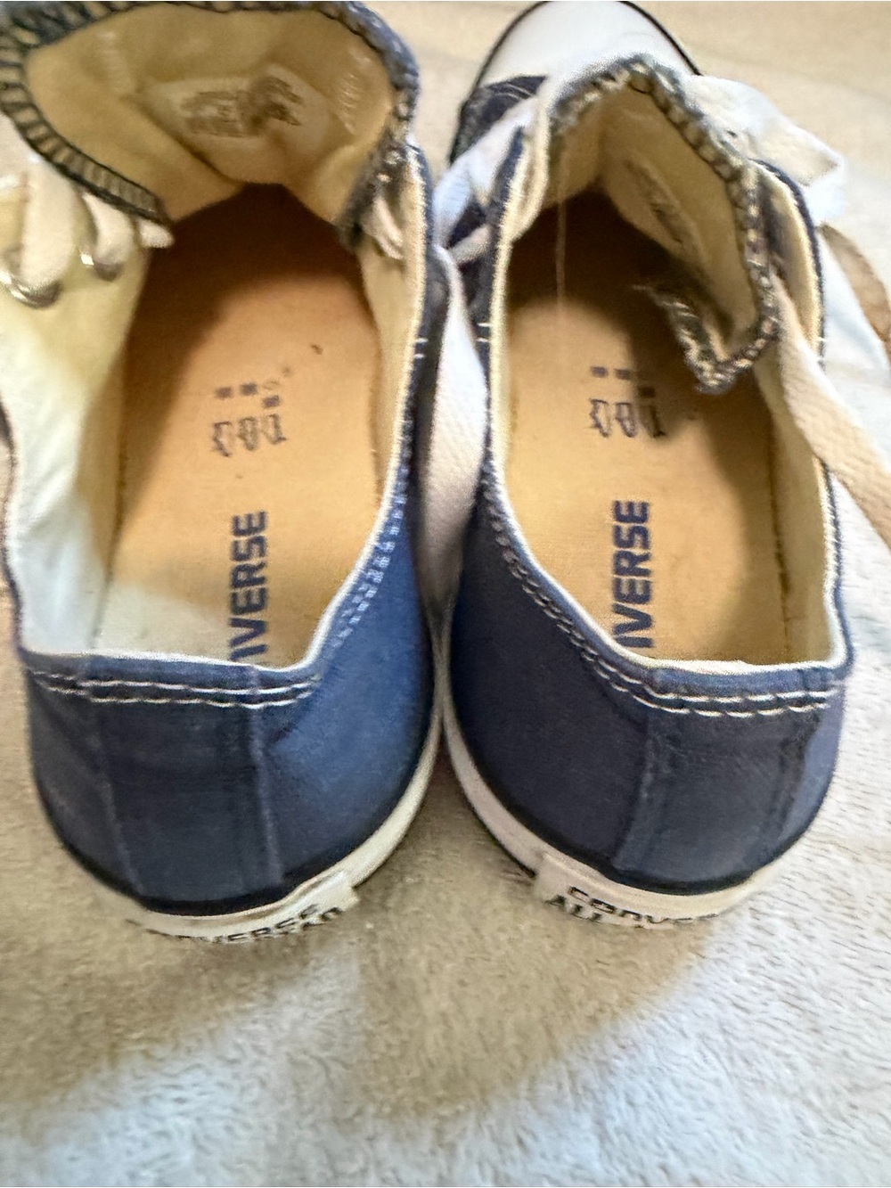 Blue converse - Picture 5 of 8